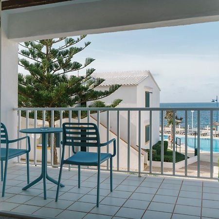 Aparthotel Aluasun Far Menorca S'Algar Esterno foto