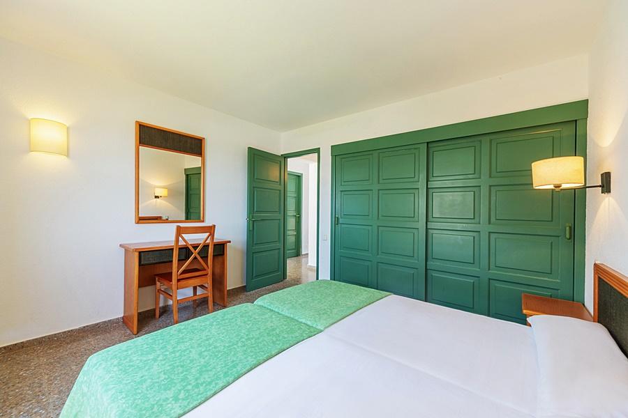 Aparthotel Aluasun Far Menorca S'Algar Esterno foto