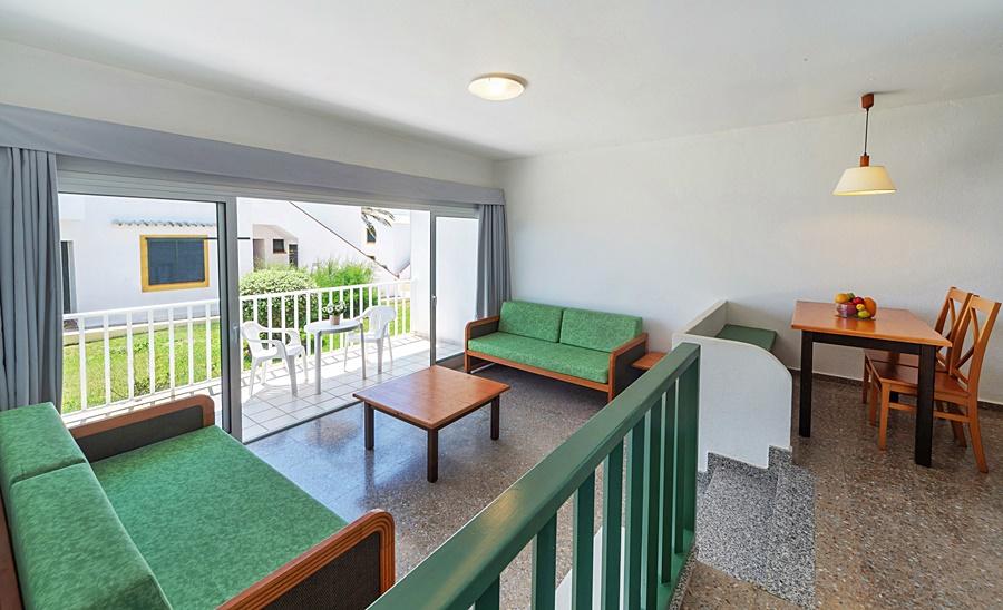 Aparthotel Aluasun Far Menorca S'Algar Esterno foto