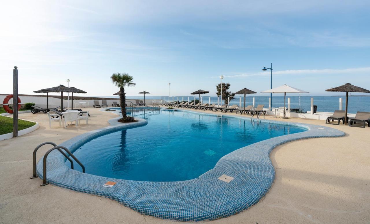 Aparthotel Aluasun Far Menorca S'Algar Esterno foto