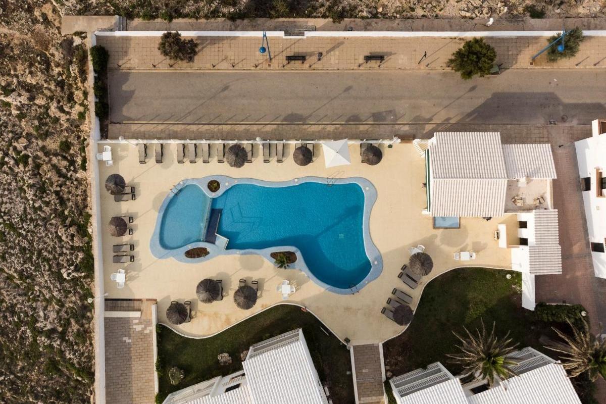 Aparthotel Aluasun Far Menorca S'Algar Esterno foto