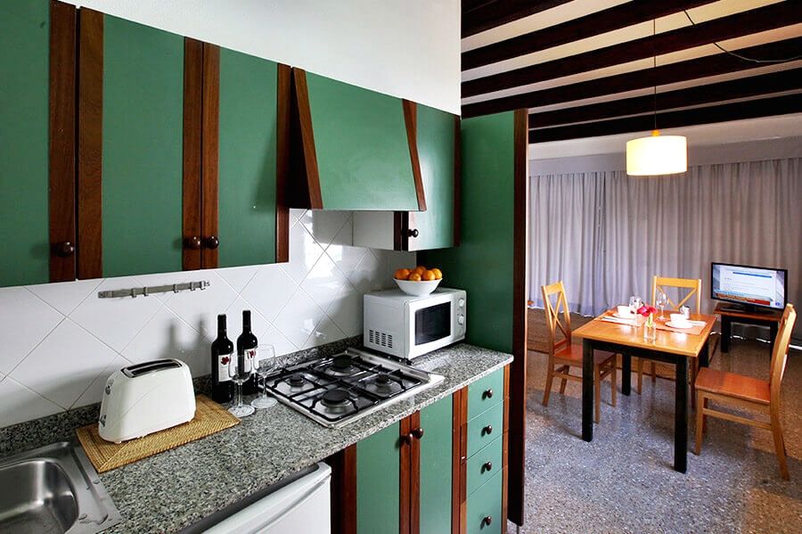 Aparthotel Aluasun Far Menorca S'Algar Esterno foto