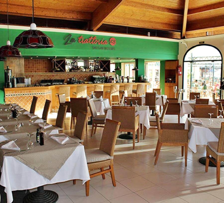 Aparthotel Aluasun Far Menorca S'Algar Esterno foto