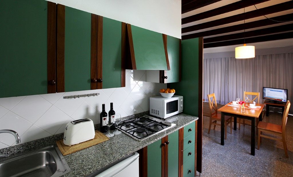 Aparthotel Aluasun Far Menorca S'Algar Esterno foto